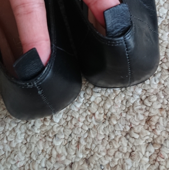 Revolve RAYE Caylee Loafer with Gold Detail in Black size 37.5 - Picture 8 of 12